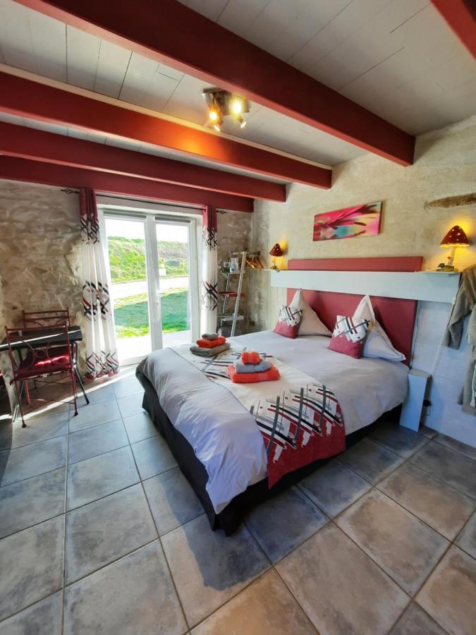 Bed and Breakfast L'Echappée Trémoussante Saint-Barthélemy-de-Vals Exterior foto