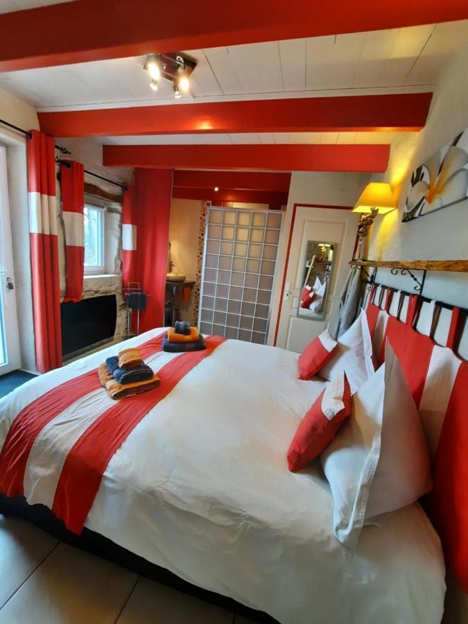 Bed and Breakfast L'Echappée Trémoussante Saint-Barthélemy-de-Vals Exterior foto