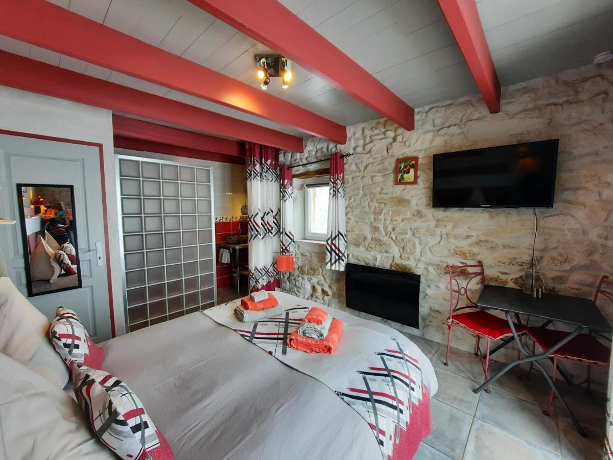 Bed and Breakfast L'Echappée Trémoussante Saint-Barthélemy-de-Vals Exterior foto